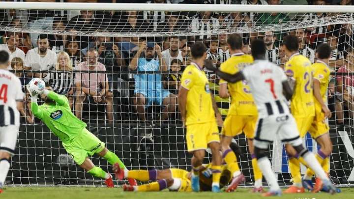 Guilherme, inmaculado en la portería del Real Valladolid