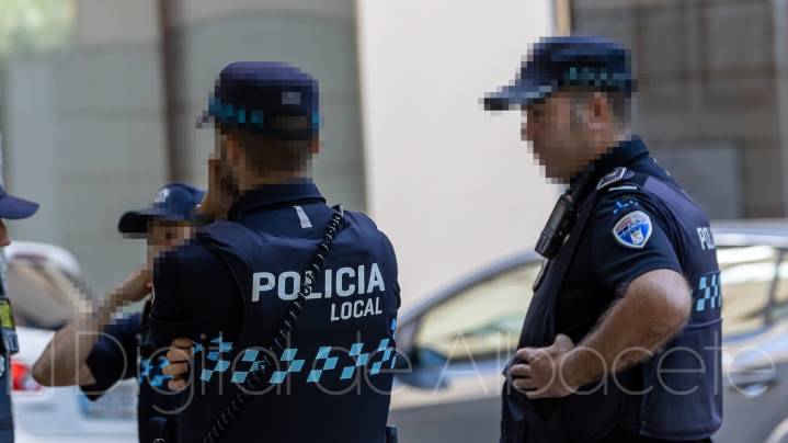 Tremendamente intoxicado y poniendo en peligro la vida de la gente en Albacete