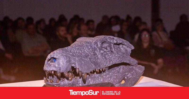 Palanteología CONICET expuso sobre el cocodrilo gigante hallado en El Calafate