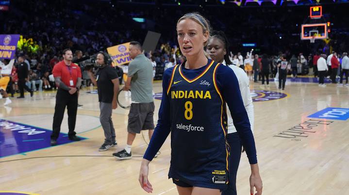 Fever’s Sophie Cunningham sends heartfelt message before Mercury clash