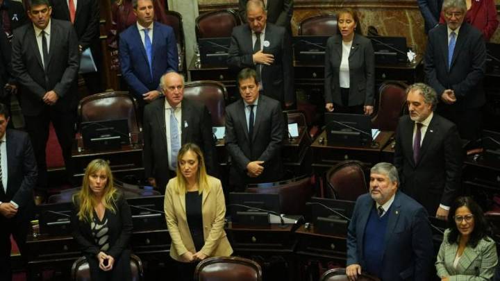 Nueva derrota legislativa para Milei: le rechazaron 4 decretos delegados y un DNU