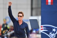 Patriots unveil statue of Tom Brady, QB who led them to 6 Super Bowl wins, before exhibition opener