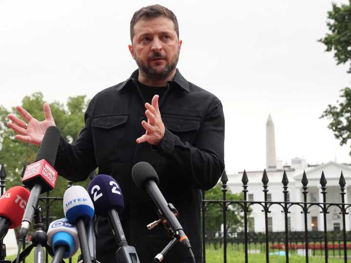 Volodimir Zelenski pone condiciones y se demora la posible reunión con Vladimir Putin