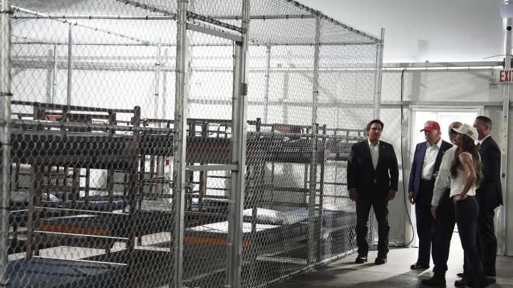 Una jueza ordena desmantelar el 'Alligator Alcatraz' de Trump en un plazo de dos meses