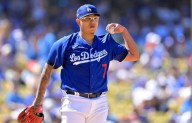Julio Urías es invitado a pretemporada de Tomateros