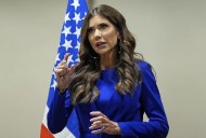 Chicago only handing over 8% of illegal immigrants to ICE: Noem