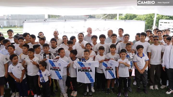 Barroso inaugura Escuela de Futbol del Club Puebla en Tehuacán con becas completas