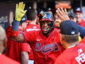 Ronald Acuña sacó su primer jonrón del mes
