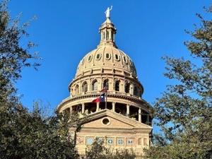 Democrats return after fleeing Texas to stymie redistricting push