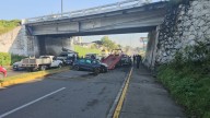 Conductor pierde el control y cae de la autopista México-Puebla a la federal a Tlaxcala