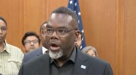 Watch: Chicago mayor draws line in the sand with executive order defying Trump