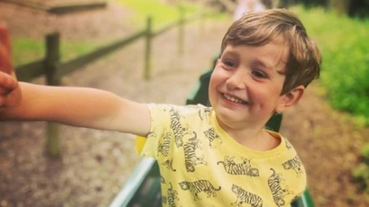 Le dieron leche en la sala de profesores, murió y ahora su familia impulsa una ley para proteger a otros nenes