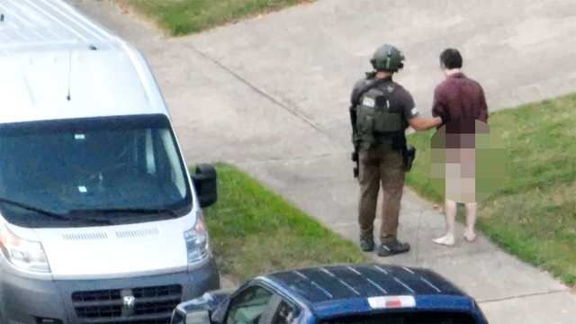 1 dead in 'horrific' homicide in Jeffersonville; man in custody after 4