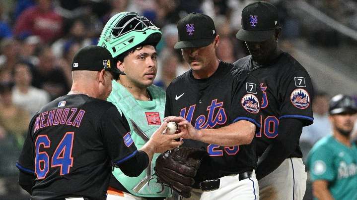 Mets' bullpen falters again as Mariners deal club another loss