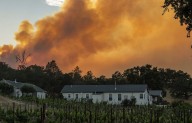 Wildfire in Oregon destroys 4 homes, threatens thousands more