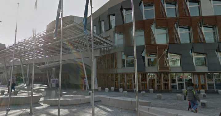 Edinburgh Holyrood bosses blasted as MSP Colin Smyth allowed into building despite charge