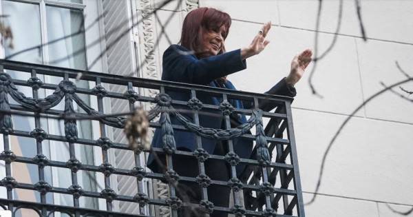 Cristina Kirchner solicitó suspender la ejecución de sus bienes