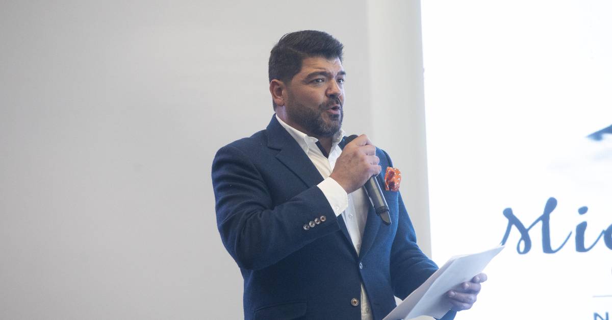 “Presidente, cambie de jíbaro”: la respuesta de Juan Diego Gómez a Petro por vincularlo con abogado capturado en Medellín