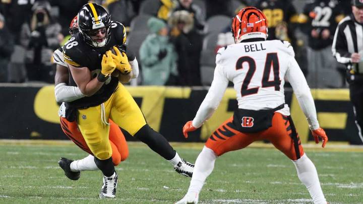 Steelers TE Pat Freiermuth’s honest Aaron Rodgers verdict after joint practice
