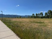 Just sold: two lots on Justin Avenue