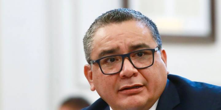 Juan José Santiváñez confirma que sostuvo encuentro clandestino con el abogado de Sada Goray en el bar Cordano: “Es mi amigo”