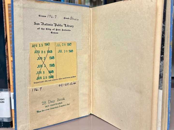 Después de 82 años devolvieron un libro a la biblioteca con una curiosa carta en su interior