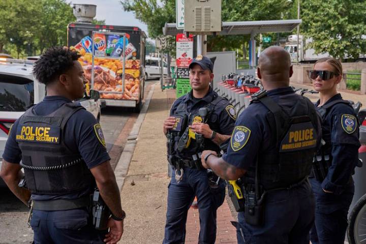 Republican proposal could extend federal law enforcement surge in DC for 6 months