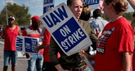 Union wants Missouri leaders to intervene in Boeing dispute
