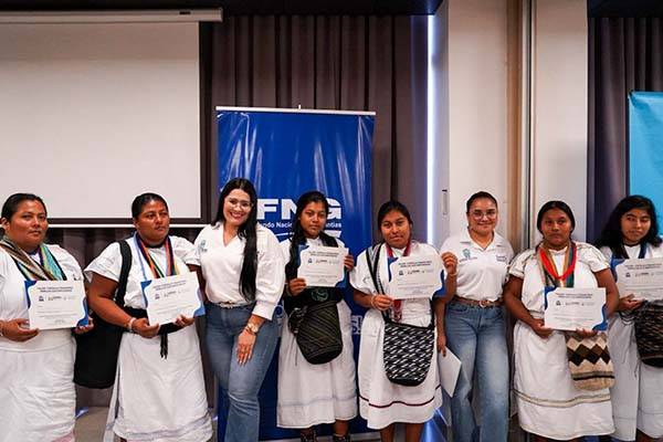 Alcaldía de Santa Marta sigue ‘Tejiendo Historia 500+’ con mujeres indígenas