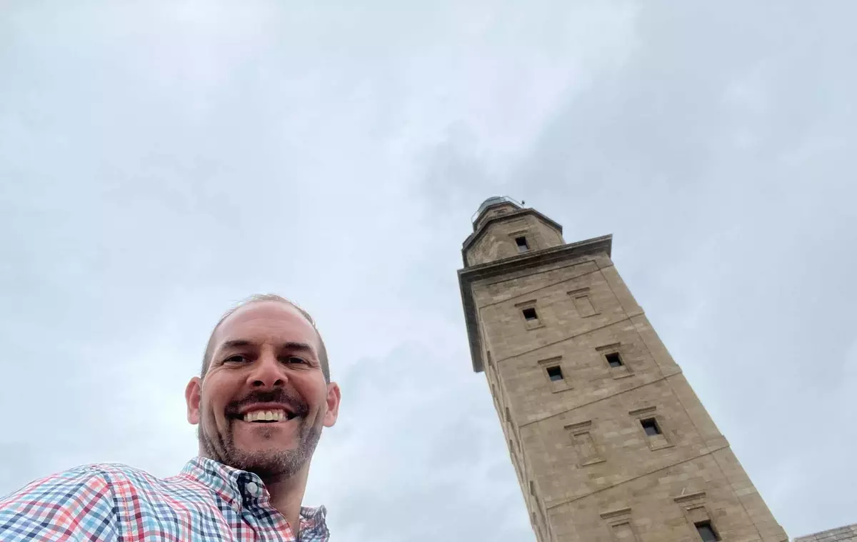 Kentucky Man Climbs the Tower of Hercules, The World’s Oldest Working Lighthouse