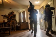 ICE acelera contrataciones y refuerza operativos para cumplir plan de deportaciones masivas de Trump