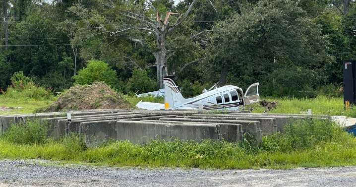 Small plane crash in Gulf Shores: Pilot, passenger taken to hospital