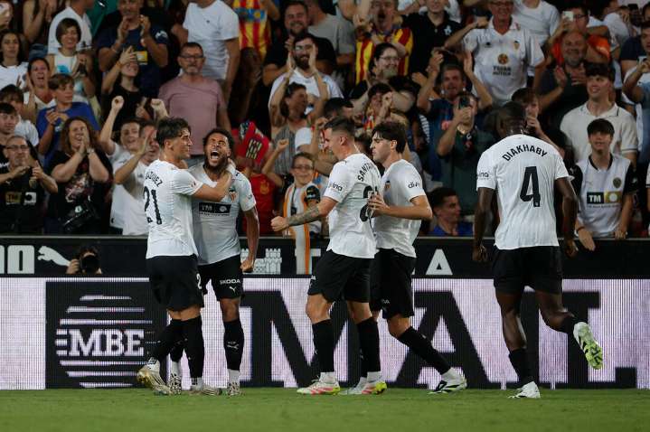 El Valencia suma su primera victoria y corta la racha del Getafe