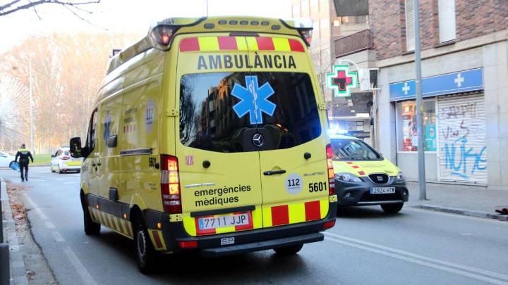 Una mujer de 59 años muere ahogada en la playa Mas Mel de Calafell
