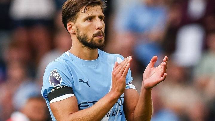 Rúben Dias signs new two-year deal at Manchester City