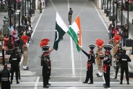 India alerts Pakistan about upcoming flood threats
