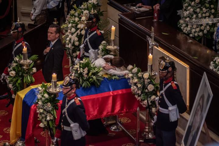 Familia de Miguel Uribe pidió a Gustavo Petro no asistir a funeral