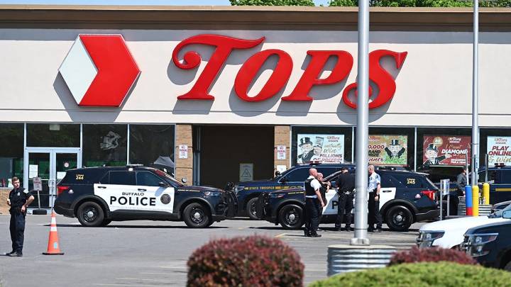 Buffalo gunman who killed 10 Black people says grand jury was too white