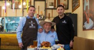 Más que un pollo a la leña: Donde Walter celebra 20 años de historia