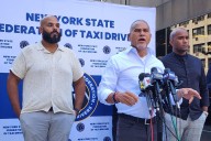 Taxistas amenazan con paralizar Nueva York si entran en funcionamiento robotaxis autónomos