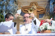 El gobernador acompaño la apertura del Santuario de la Virgen de Schoenstatt en Resistencia