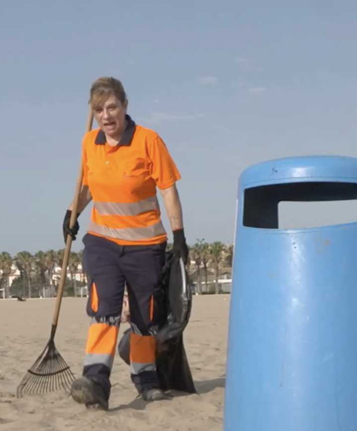 La plantilla del Servicio de Limpieza y Recogida de Residuos protagoniza la campaña de concienciación ciudadana “Ayúdanos a hacerlo bien”