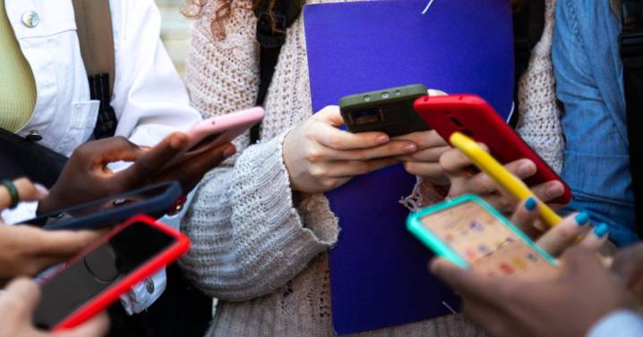 New academic year brings new curbs on electroni…