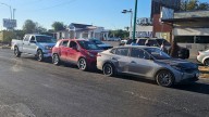 Tejano choca contra 2 vehículos de agencia en el Bulevar Colosio; le falló su camioneta
