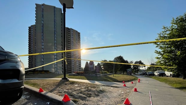 Boy dies after shooting in North York overnight Saturday: police