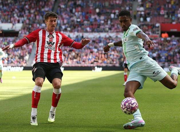 Northern Ireland football: Sunderland's Trai Hume the subject of £10m bid from Bundesliga outfit Wolfsburg