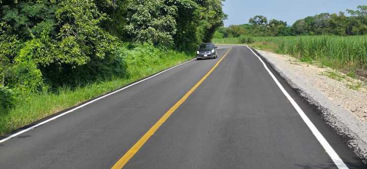 Concluye rehabilitación integral del camino Agua Buena