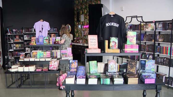 Pacific Northwest sees surge in romance bookstores
