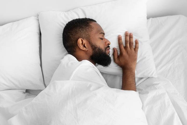 Good Sleep, Eating Right Tied To Better Mental Well