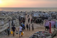 Israel negocia posible reubicación de palestinos de Gaza en Sudán del Sur